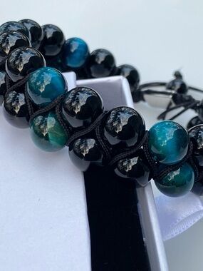 Lustrous, Teal Tiger’s Eye and Black Onyx Bracelet
